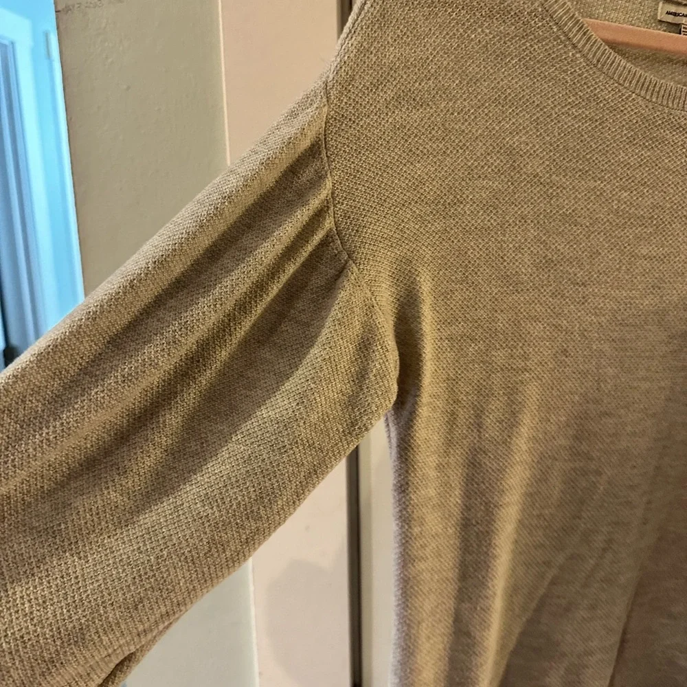 Soft waffle light gray sweater‎
